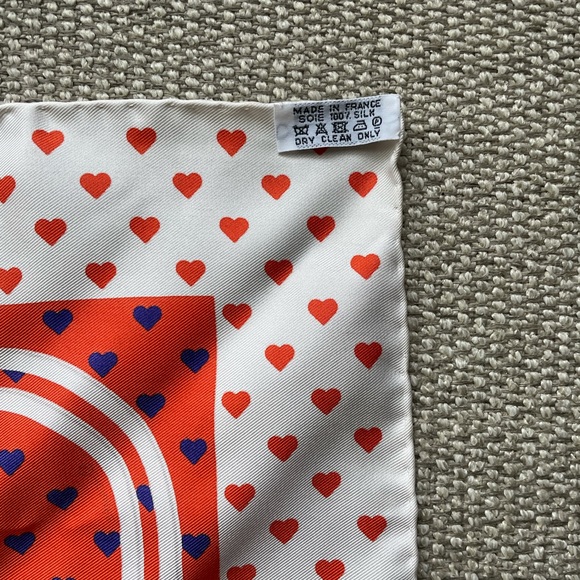 Brand new Hermes Scarf - Picture 3 of 5